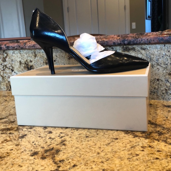 Michael Kors - Picture 1 of 3